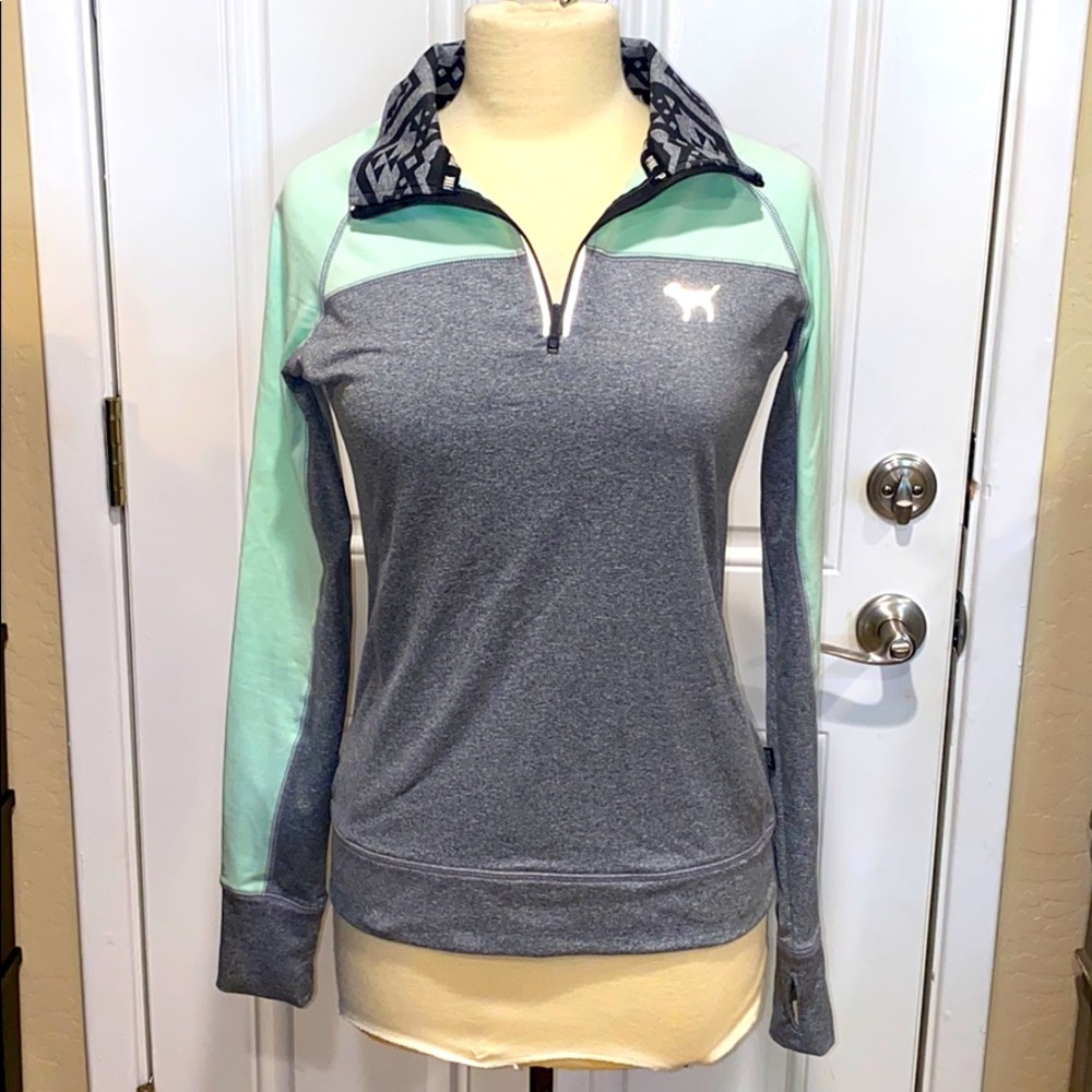 Victoria’s Secret Pink Yoga Sport Jacket szS